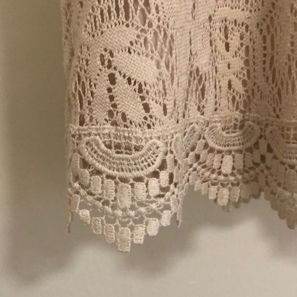 Beige Lace Dress - Picture 2 of 5
